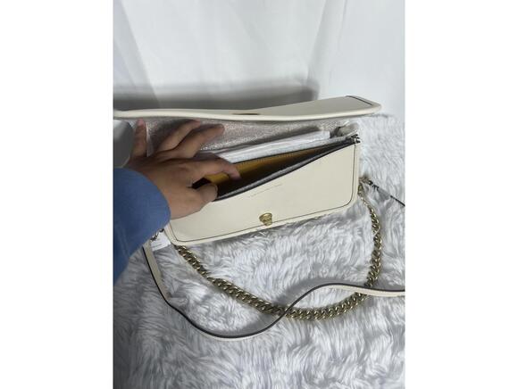 Coach Ivory Leather Crossbody Bag with Gold Chain Strap - Picture 3 of 9
